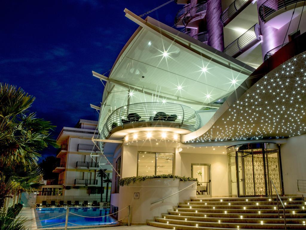 Hotel Lido Alba Adriatica Exterior foto
